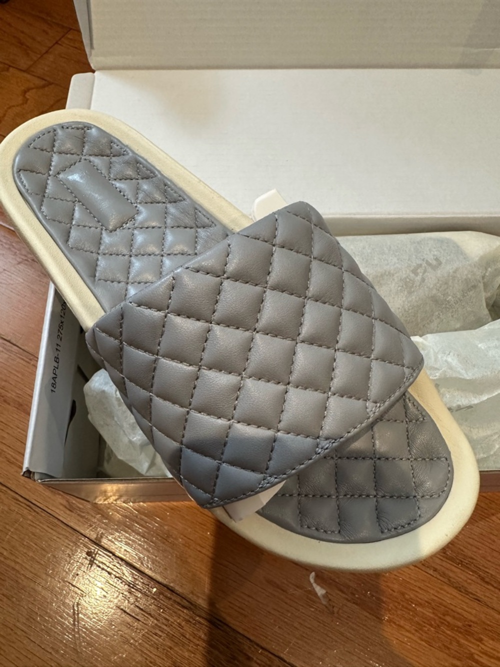 APL Women's Lusso Slide - Cement/Pristine